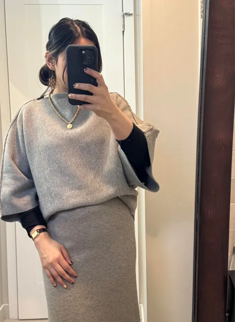 Todays work outfit. Its cold 🥶