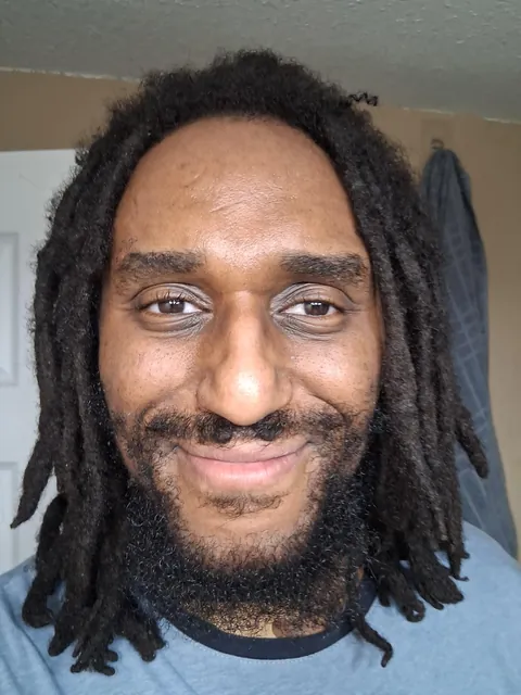 29M Been called homless even though I work from home, So hit me with your best shot. 👌