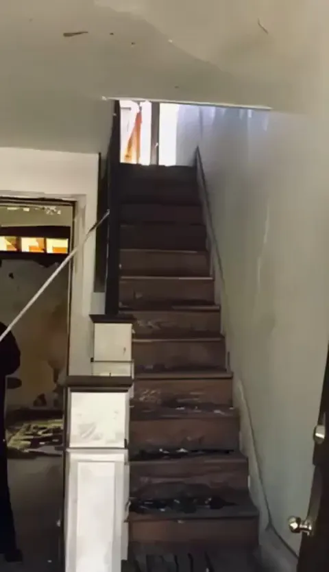 Triggering a knife trap in an abandoned house