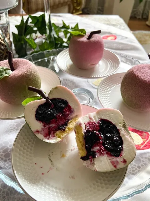 [Homemade] Mousse apple with blueberries