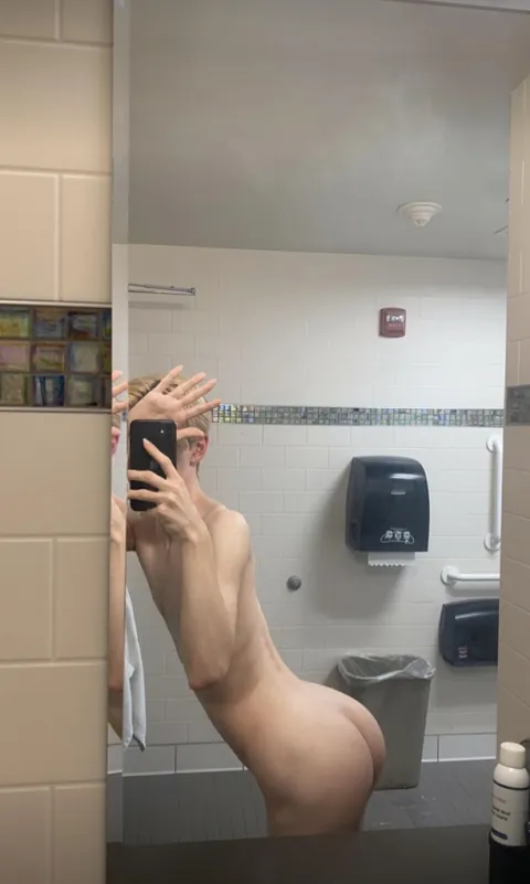 M18