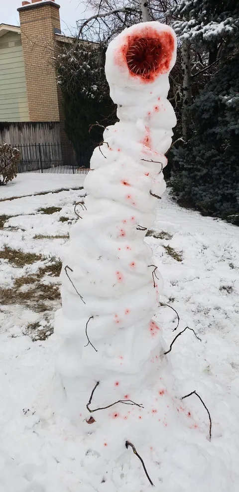 PsBattle: This really creepy snowman