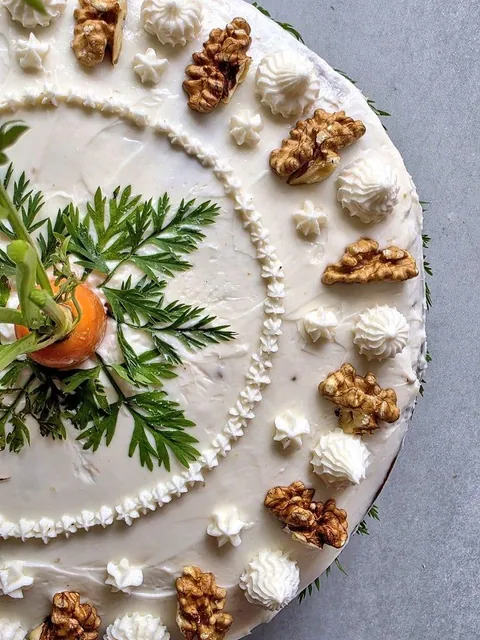 [Homemade] my first carrot cake!