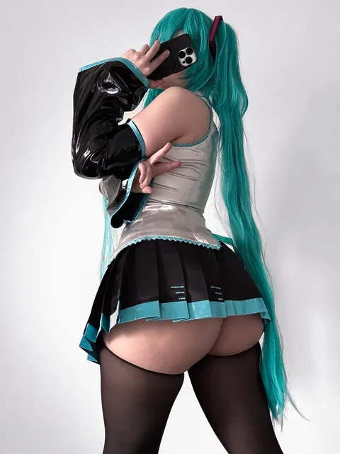 Hatsune Thiccu (Qiandaiyiyu