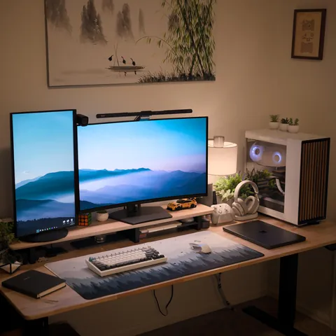 My (almost) RGB free setup.