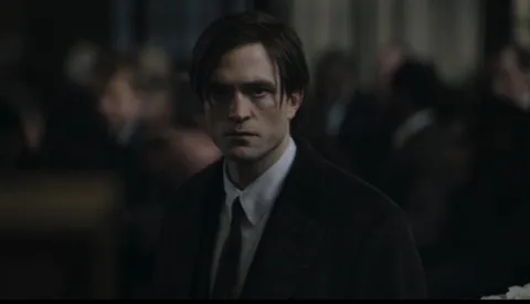 New image of Bruce Wayne (Robert Pattinson) in 'The Batman'