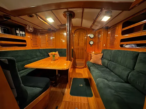 It’s my first night sleeping on my sailboat! She feels very cozy at night.