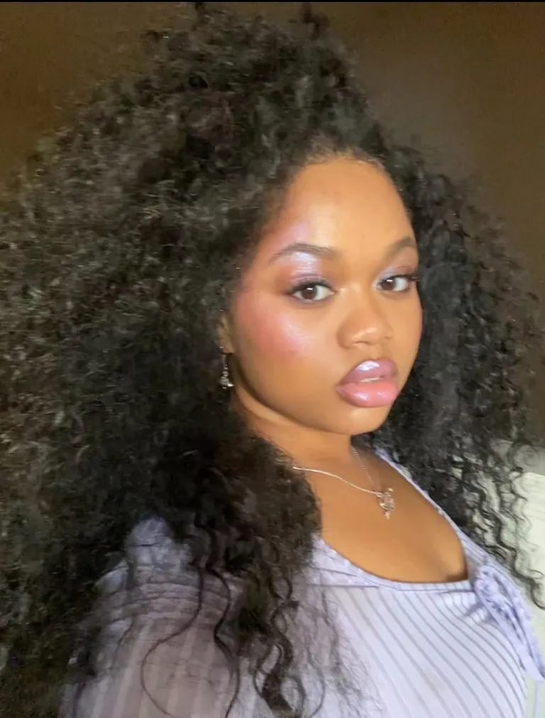 finally tried the fenty beauty confetti highlight :D