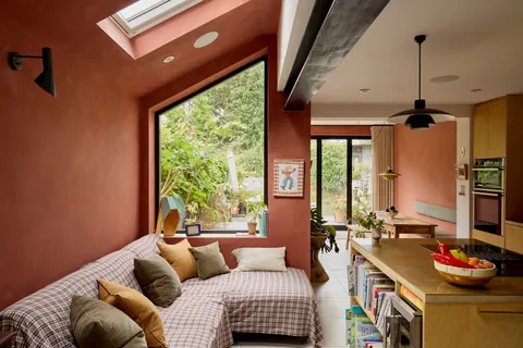 Rear kitchen and dining extension added to a Victorian house, Bounds Green, north London, UK [1600x1067]