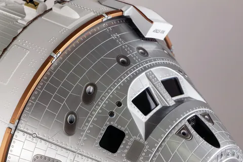 I 3D modeled, 3D printed, painted and assembled the world's most detailed Orion model (1:48, 1:24 scales!). 27 removable (magnetic) parts including the capsule. Enjoy!