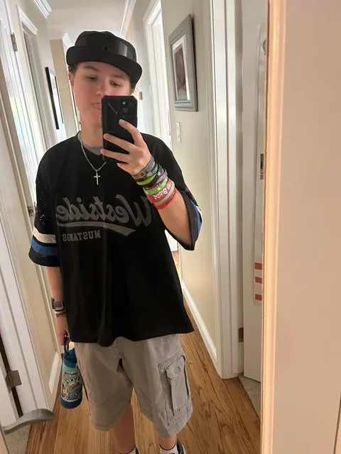 My mom hates the way I dress and says I have no style, I always argue I just have a different idea of style than her. Am I right, do I have a style?