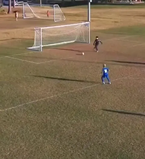 Full build-up leading to goal by a kids team in Florida