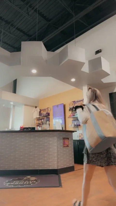 Other members def saw me too lol since my back (ass) was turned ;) 