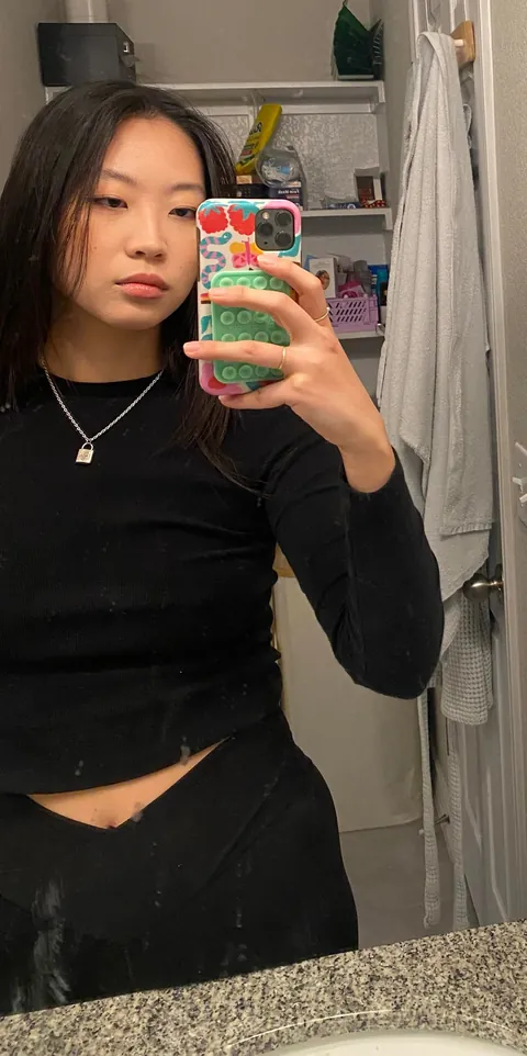 the face vs. the body 😈