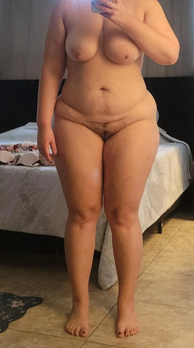 F32 5'4 200lbs