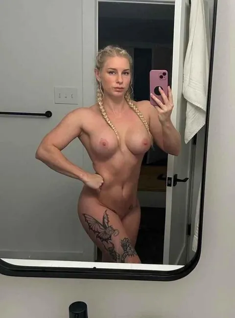 Mommy loves playing games with her good boys~ 💋 Tell me which ones you’d lose your mind to, and I may use it to ruin you even more 🤭