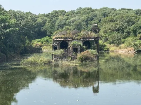 Abandoned Mosque in Rajasthan, India 
