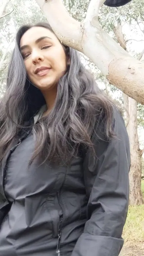 What do you call a girl and two trees? A treesomeee