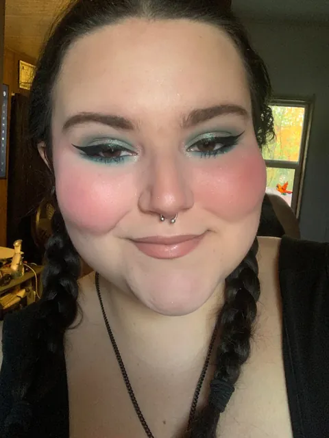 teal grunge. what do y’all think of this look?