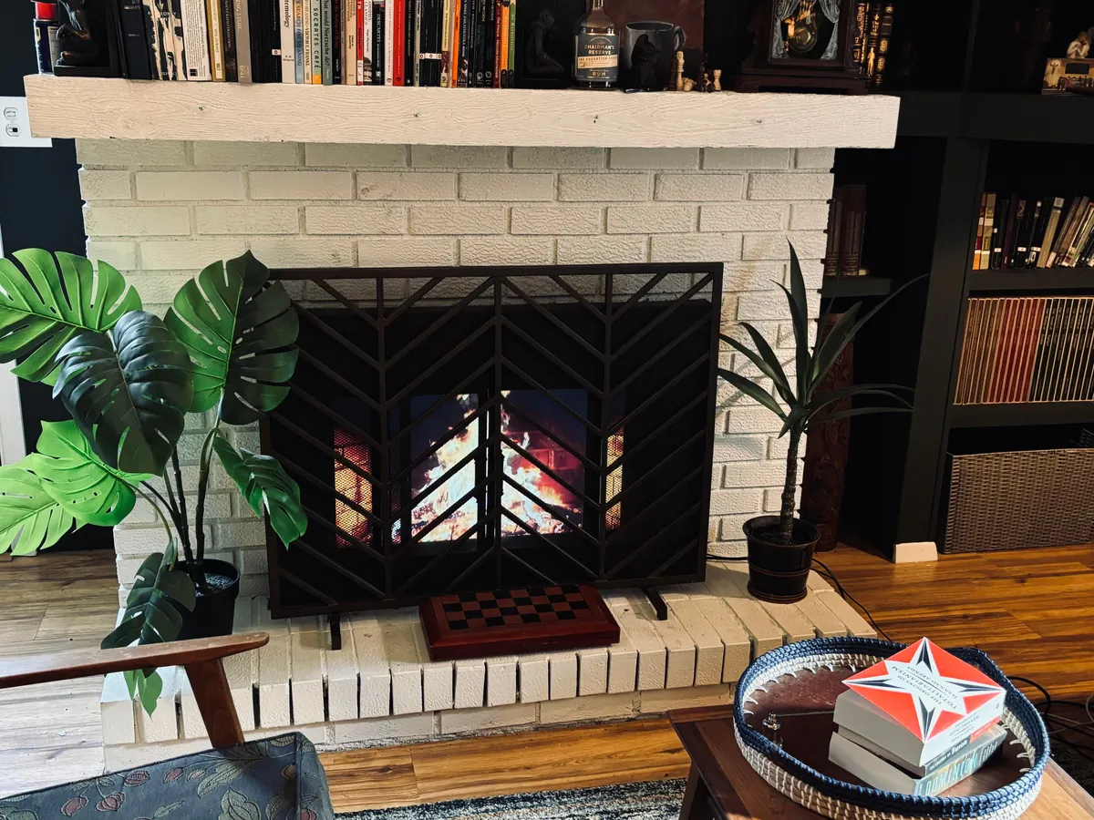 Always been my dream to have a study/library space. Finally finished.