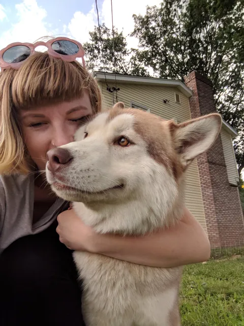 rare pupper doing a smile
