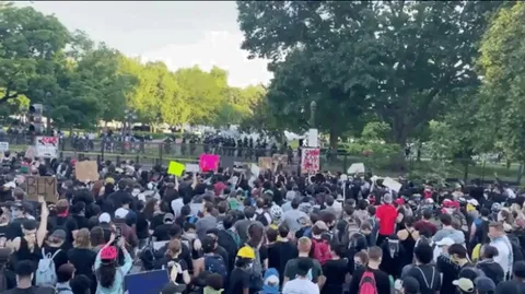 Peaceful protesters outside the White House 20 minutes after curfew