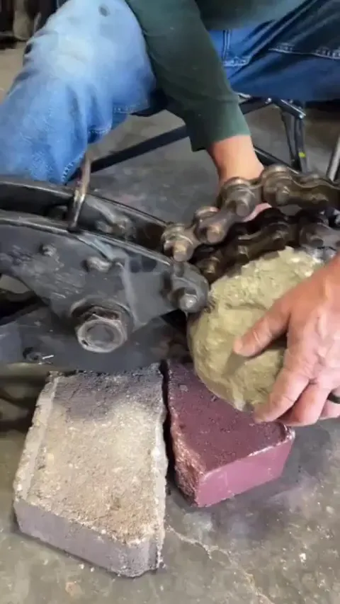 Breaking open a 47lbs geode, the water inside probably being millions of years old
