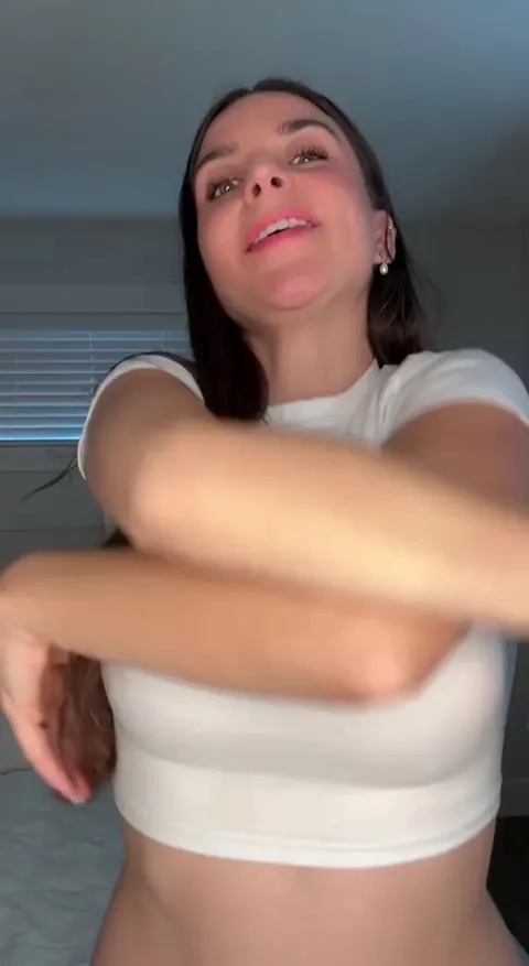 Gravity’s favorite part of the show [drop]