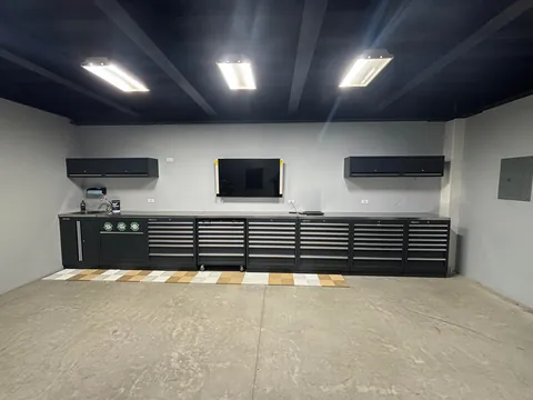 Finally got the Boxo cabinets in the garage project