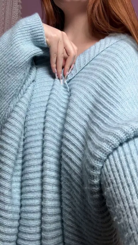 Redheads don’t just steal the spotlight - they ride it ;)