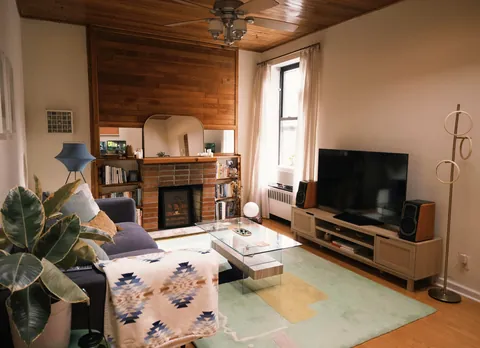 deep cleaned my apartment and now it’s extra cozy