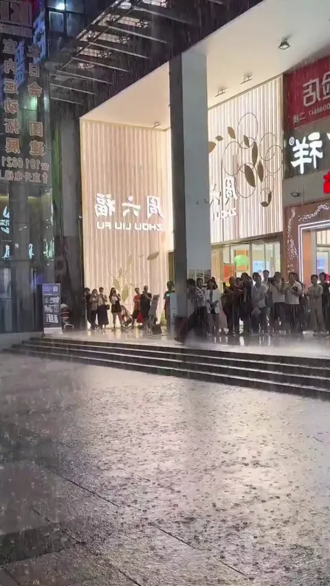 That is some slippery street floor.