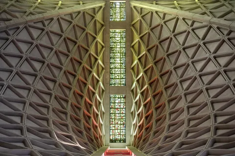 Cathedral of Saint Mary of the Assumption in San Francisco, California (1965-1970) by Pietro Belluschi, with Pier Luigi Nervi