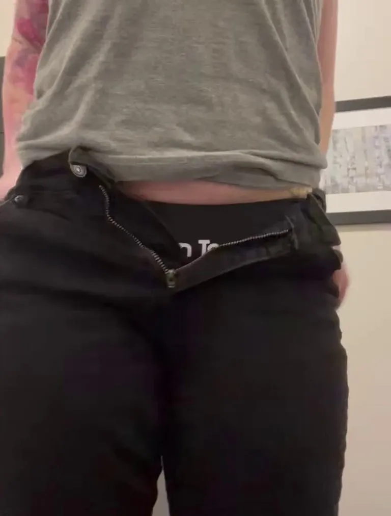 Swapping plugs to be controlled and edged through my ass all day while pussy stays empty