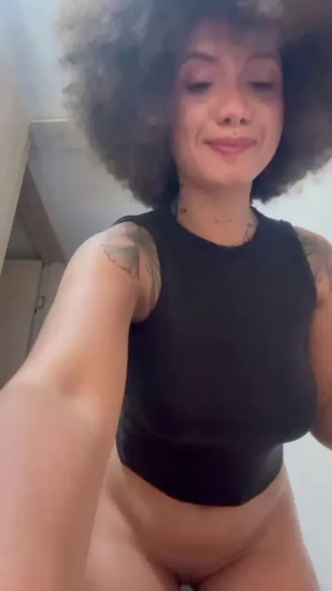 Are thick Colombianas your type?