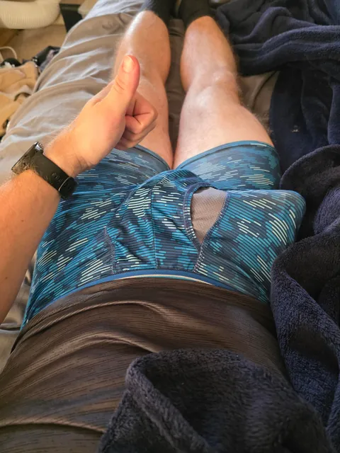 Do you all think I'm a good looking dude? (I've been told I've got a baseball bat for a dick if that helps) keep swiping...
