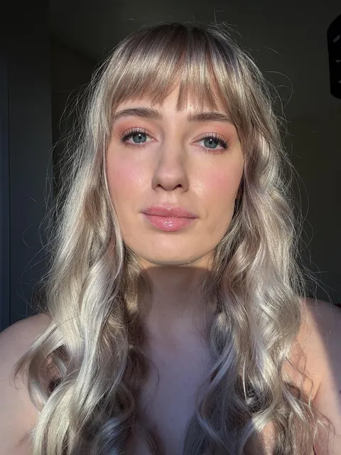 Soft glam look I did for this evening🩶