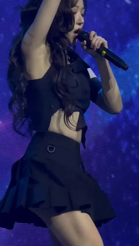 NMIXX - Haewon feat. Sullyoon