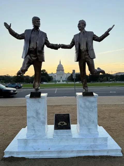 (OC) DONALD TRUMP &amp; JEFFREY EPSTEIN HOLDING HANDS STATUE ON THE NATIONAL MALL