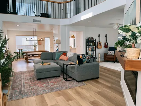 Bought my house one year ago and it is just now feeling like home 🫶🏼