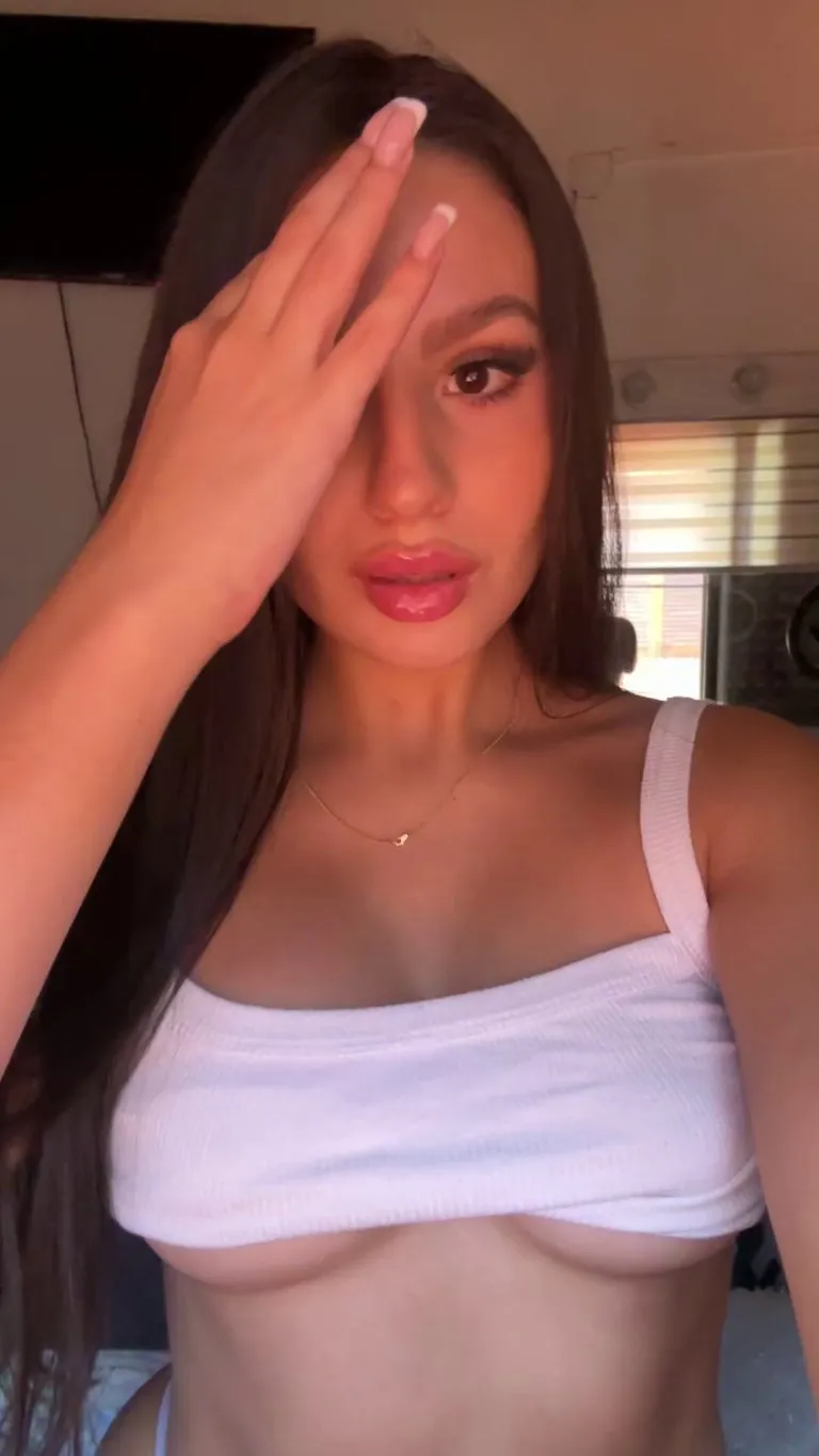 Have u ever tittyfck a Mexicana Papi