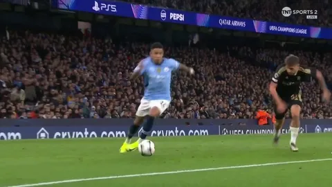 Slow-mo replay of Erling Haaland's flying backheel wonder goal against Sparta Prague