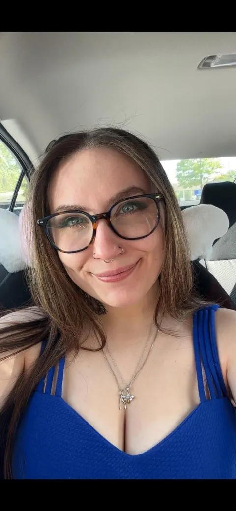 F, 26 :)