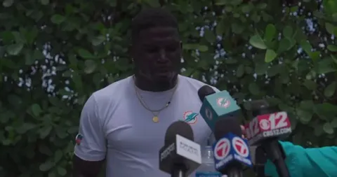 [Highlight] Tyreek Hill on why we he's assured we won't see a repeat of last season's antics: "Well for one, shit, I'm doing more, uh, I'm going to church more, and, uh, I'm doing more therapy more"