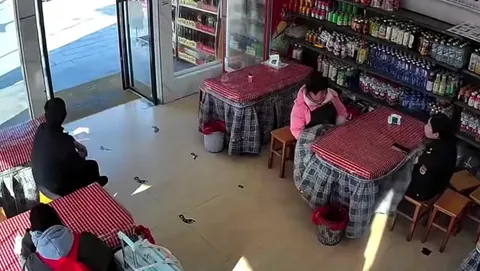 Mistaking the gas for the brake😐