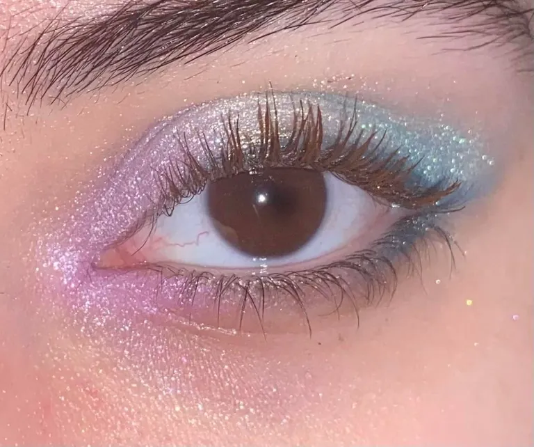 Mermaid inspired eyeshadow look