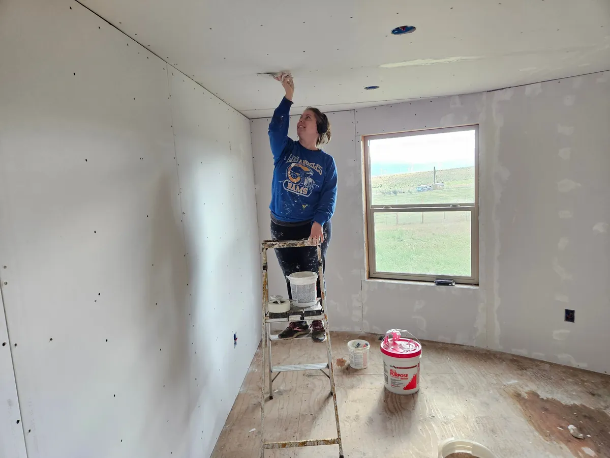 Spent several years building a complete 1300 sq ft roundhouse from top to bottom with my wife, including all framing, electrical, plumbing, HVAC, etc. By far the worst idea we've ever had, and so happy to be in it finally.