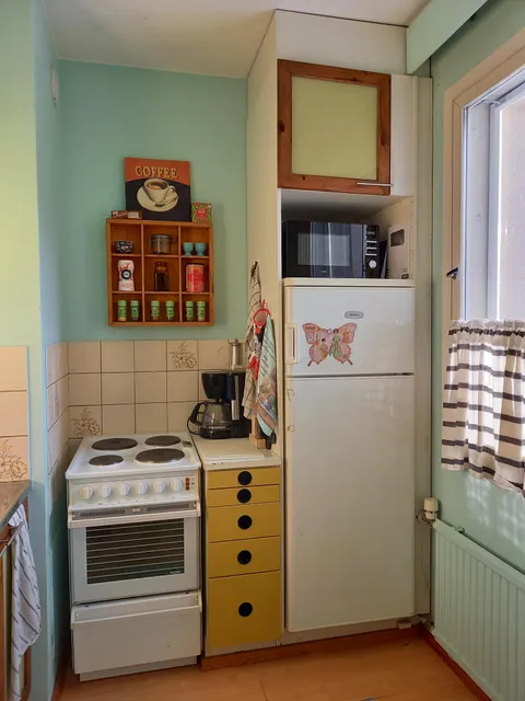 My tiny kitchen in sunshine