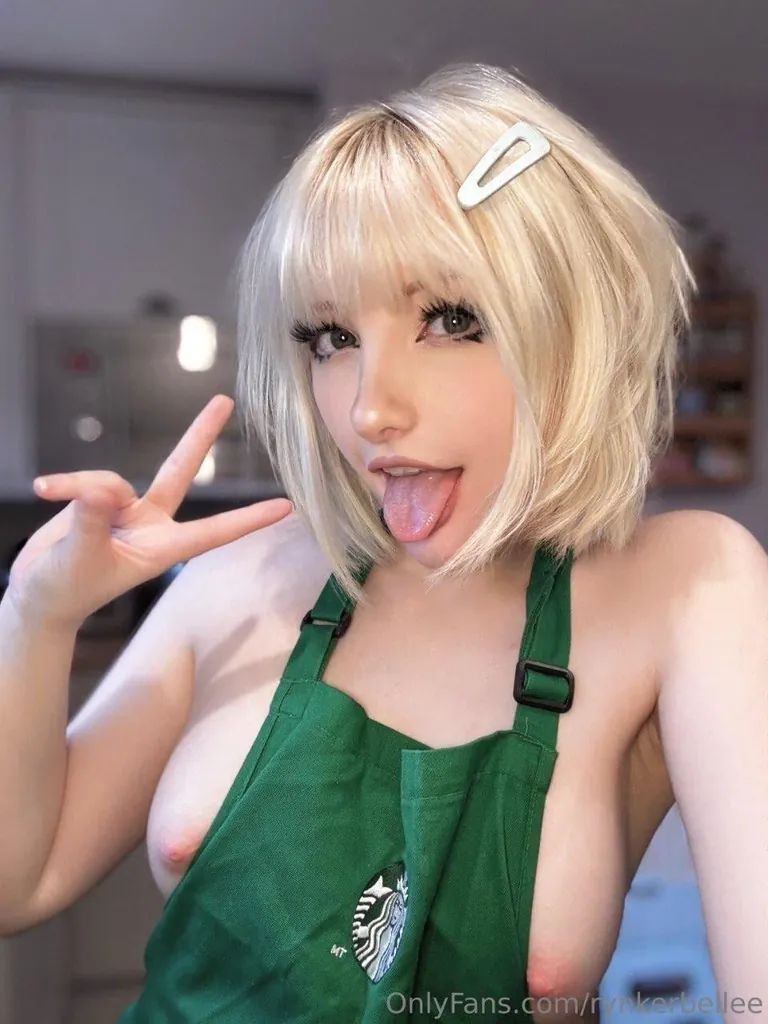 (21F) Part 2 of my fav girls!!! (probably last part, unless you guys want me to keep going with girls who arent my favourites?) If you need any names just lmk 😊😊