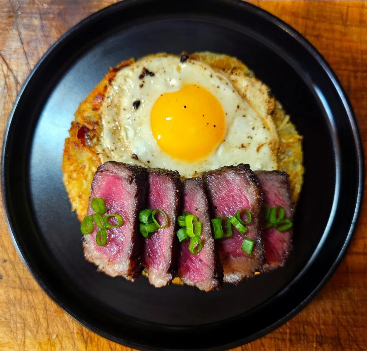 [Homemade] Steak &amp; Eggs on a Potato Pancake